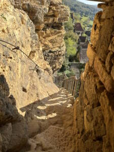 Escalier du Fort de La Roque Gageac, Les pépites du périgord, Villa Kiko